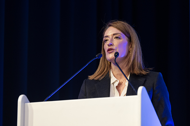 EUUK_0416_092522 re-sized